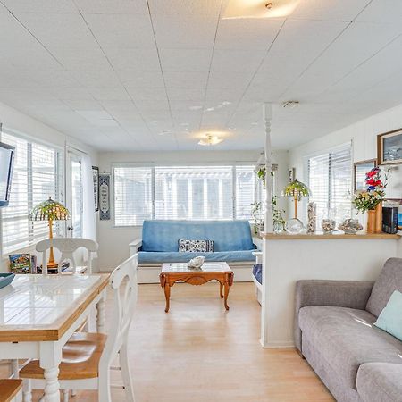 Quaint Avalon Cottage Less Than Half-Mi To Beaches! المظهر الخارجي الصورة