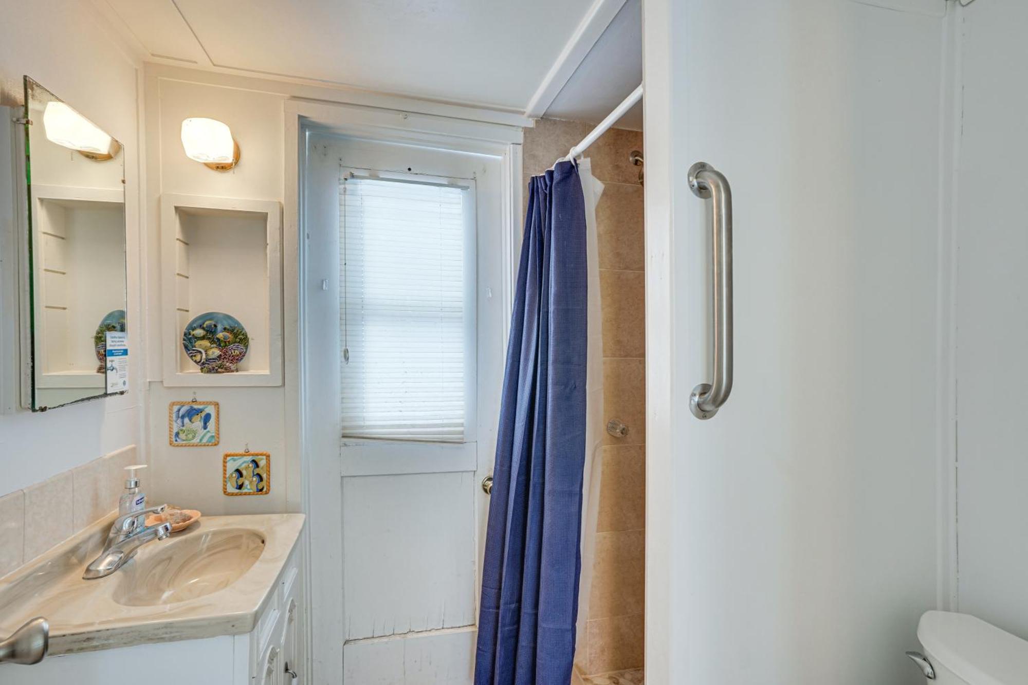 Quaint Avalon Cottage Less Than Half-Mi To Beaches! المظهر الخارجي الصورة