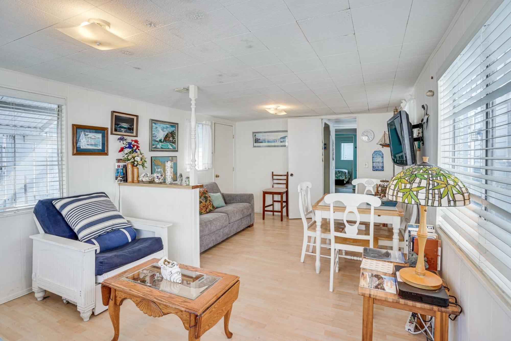 Quaint Avalon Cottage Less Than Half-Mi To Beaches! المظهر الخارجي الصورة