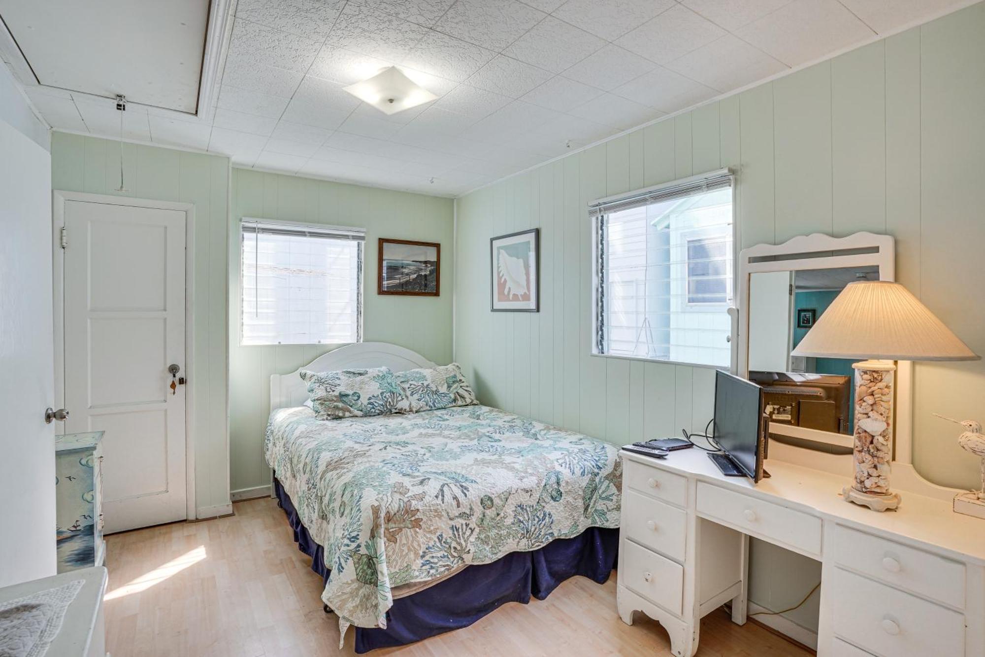 Quaint Avalon Cottage Less Than Half-Mi To Beaches! المظهر الخارجي الصورة