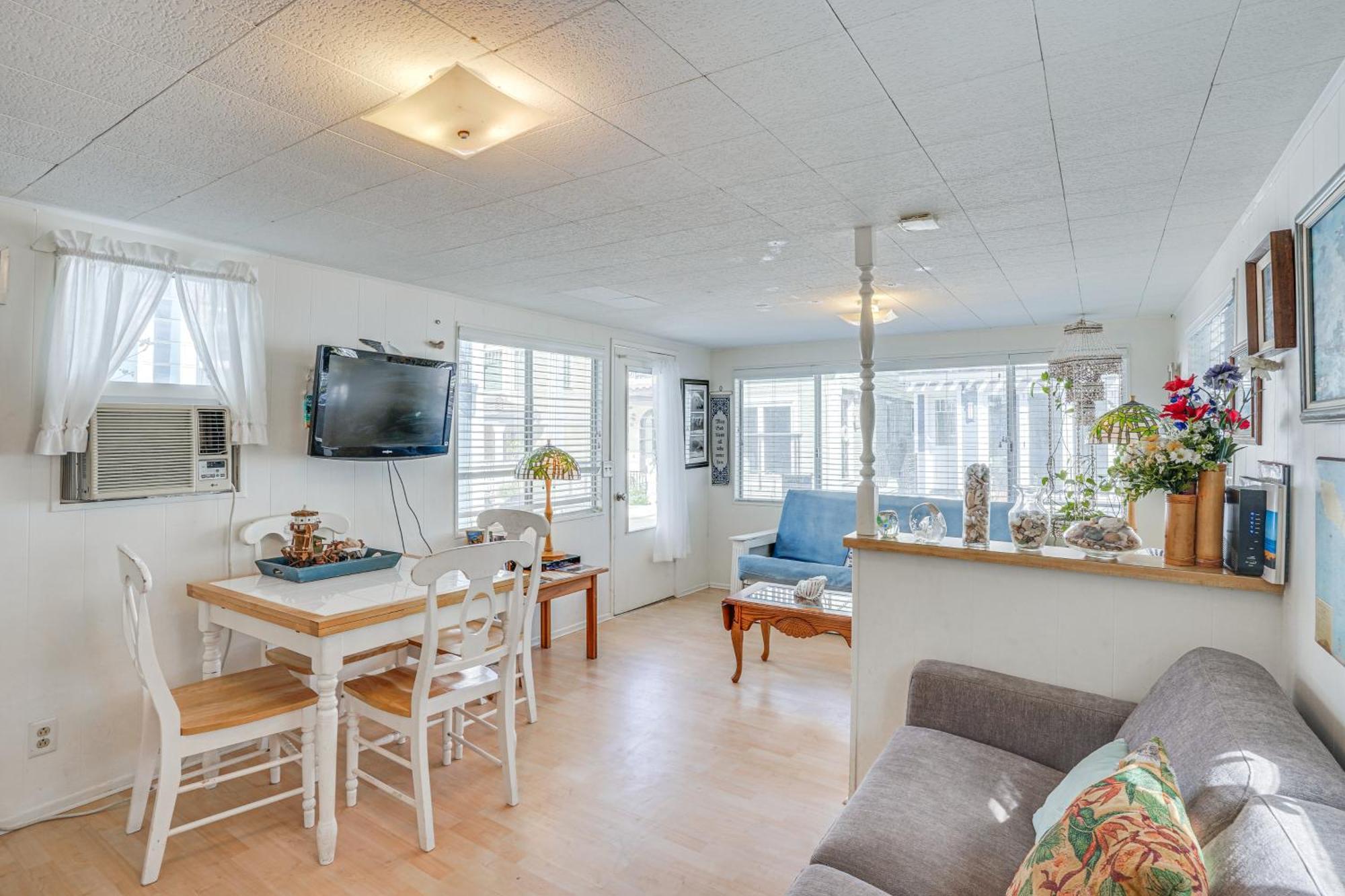 Quaint Avalon Cottage Less Than Half-Mi To Beaches! المظهر الخارجي الصورة